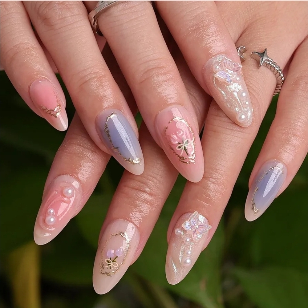 💄 24PCS Medium Almond Press On Nails 3D Butterfly & Tulips Kit